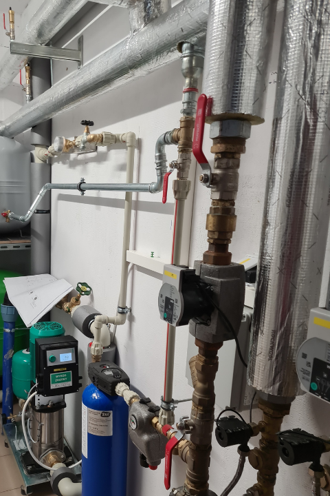 Instalacja wodno-kanalizacyjna wykonana w budynku w Szczecinie